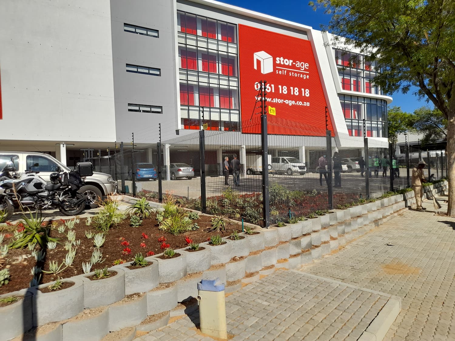 De-Fence offers complete visibility from any angle