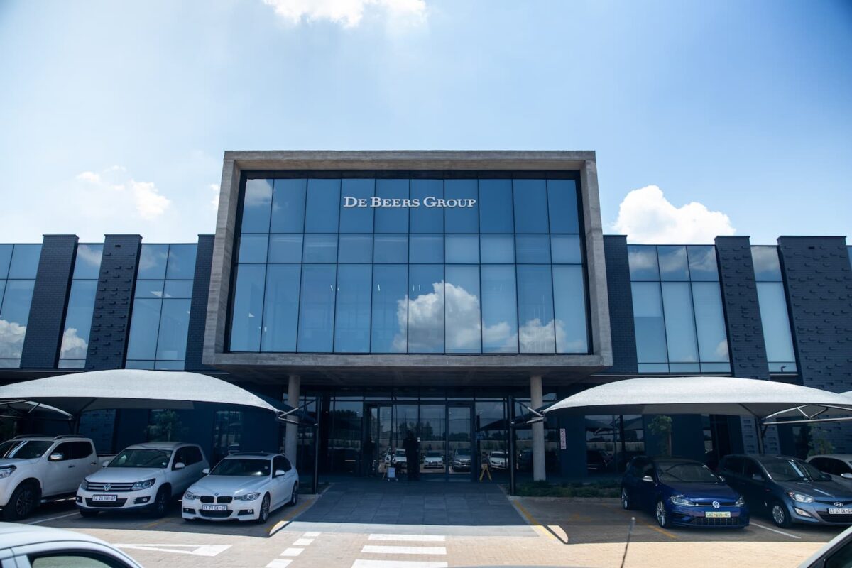 De Beers Group sorting building awarded prestigious green ratings