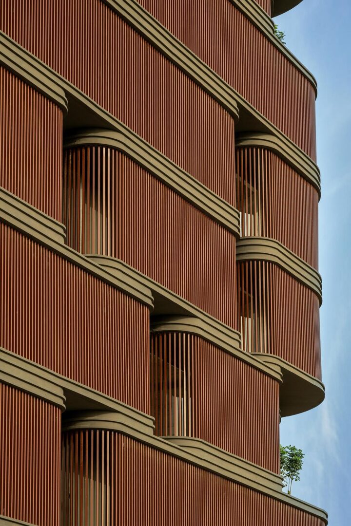 Sustainable office building in Jaipur: a building born from constraint